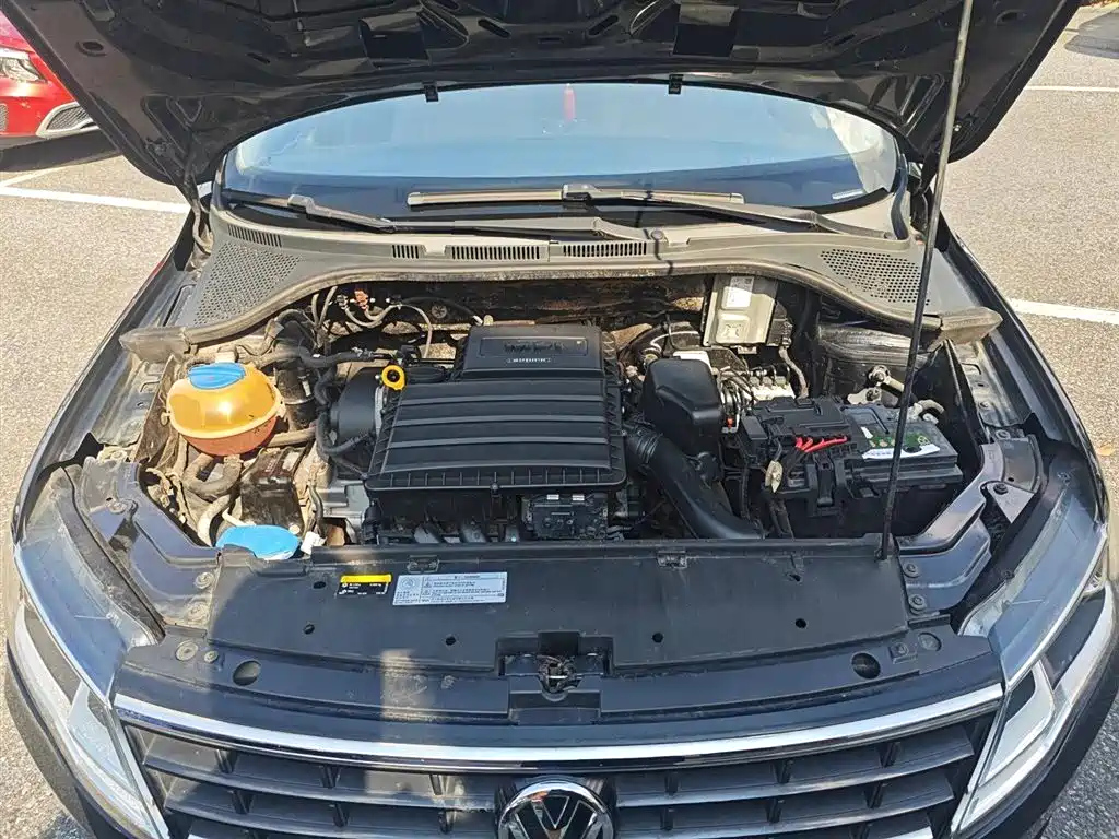 VOLKSWAGEN JETTA 2017