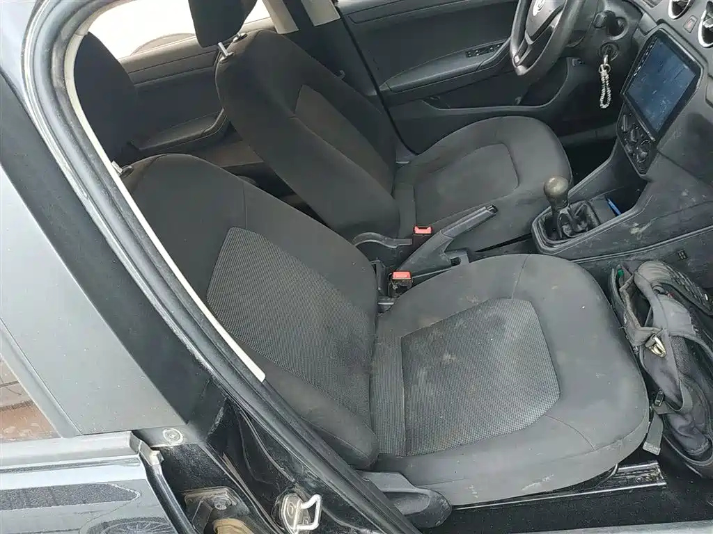 VOLKSWAGEN JETTA 2018