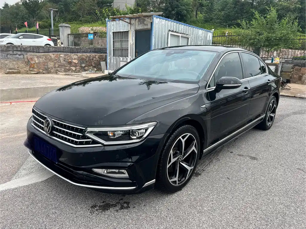 Аукционный лист VOLKSWAGEN MAGOTAN 2023