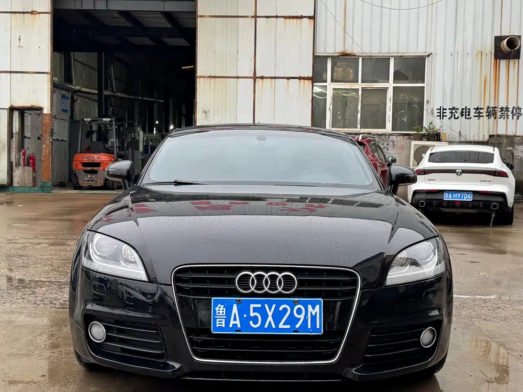 AUDI TT 2011