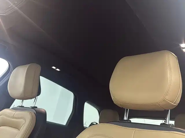 LINCOLN ADVENTURER 2023