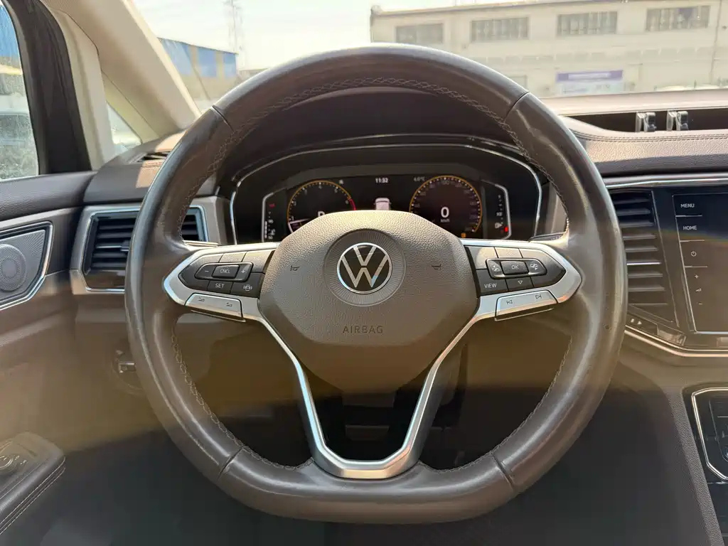 VOLKSWAGEN VILORAN 2020