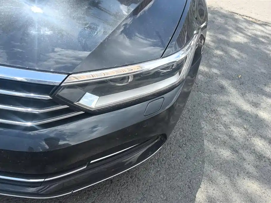 VOLKSWAGEN MAGOTAN 2018