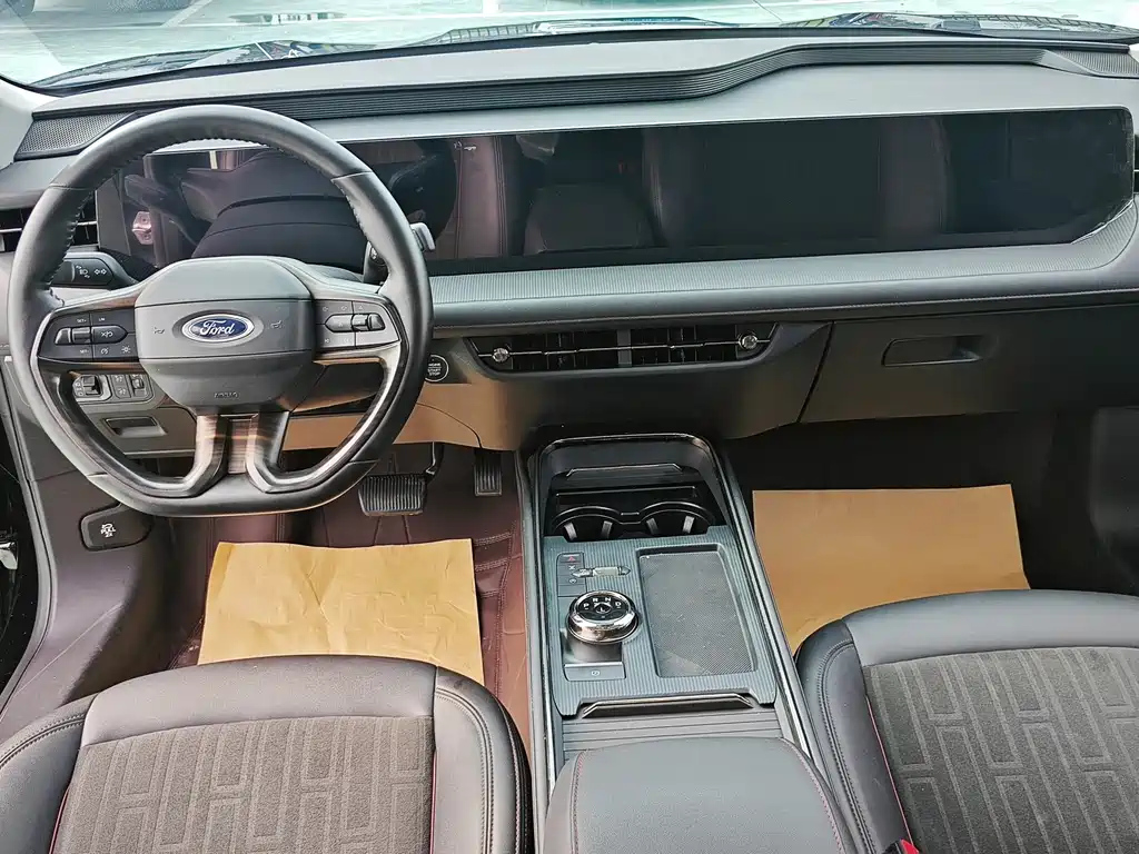 FORD MONDEO 2023