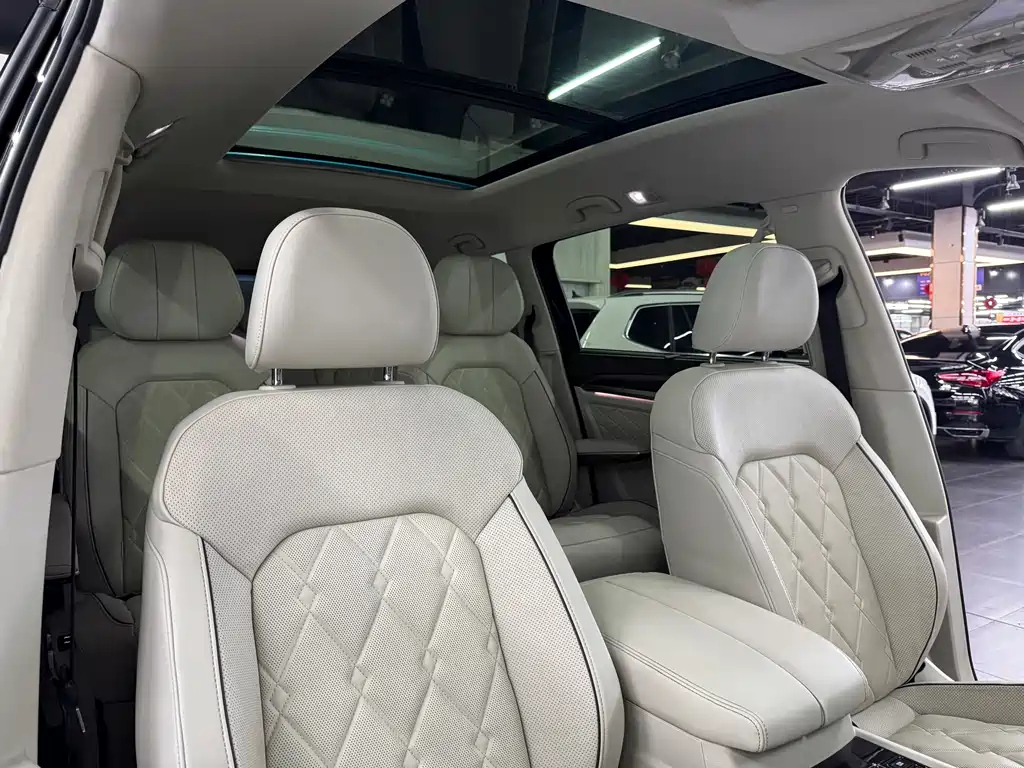 VOLKSWAGEN VILORAN 2021