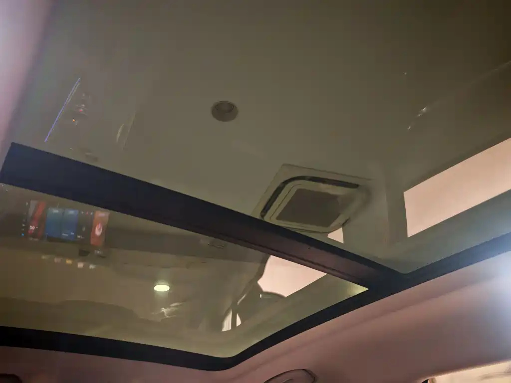 ROEWE RX5 MAX 2022