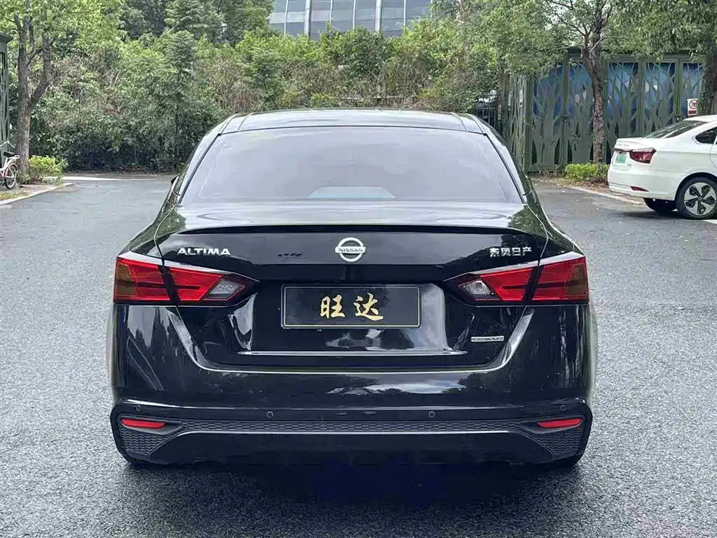 NISSAN TEANA 2022