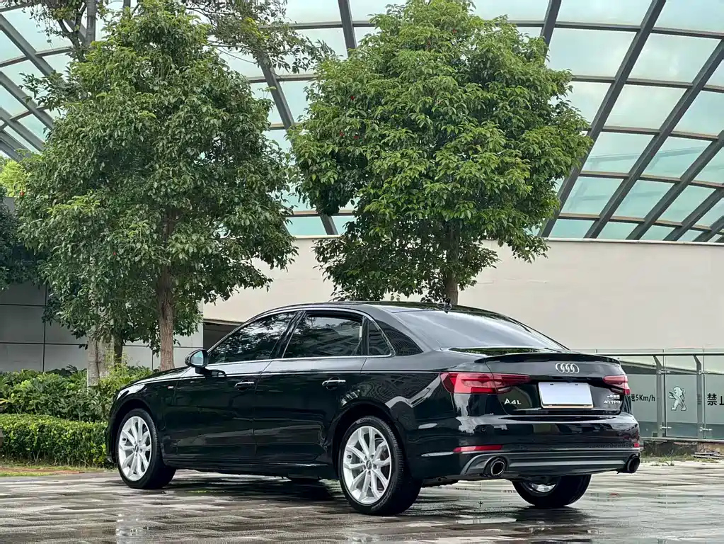 AUDI A4L 2018
