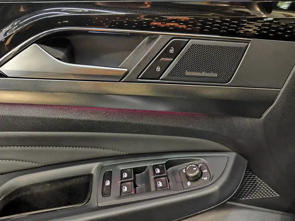 VOLKSWAGEN PASSAT 2022