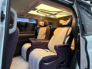 TRUMPCHI M8  2023 YEAR  390T PREMIUM ENJOY ED 2023