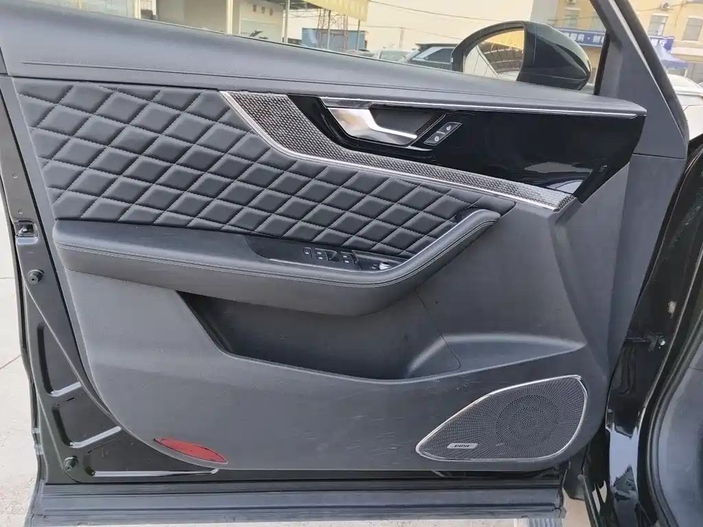 HONGQI HS5 2020