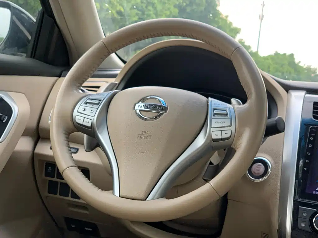 NISSAN TEANA 2016