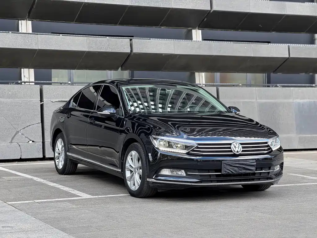VOLKSWAGEN MAGOTAN 2017