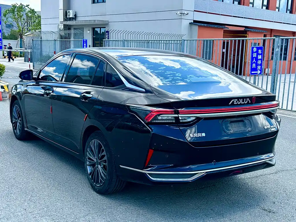 DONGFENG AEOLUS MAX 2021