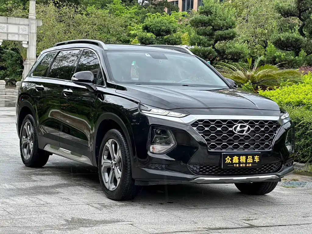 HYUNDAI SANTAFE 2020