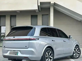 LI AUTO L8  2023 YEAR PRO 2023