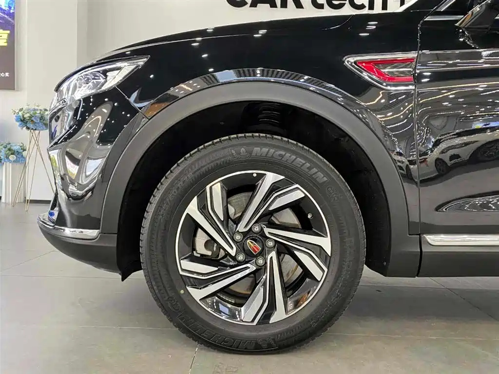 HONGQI HS5 2022