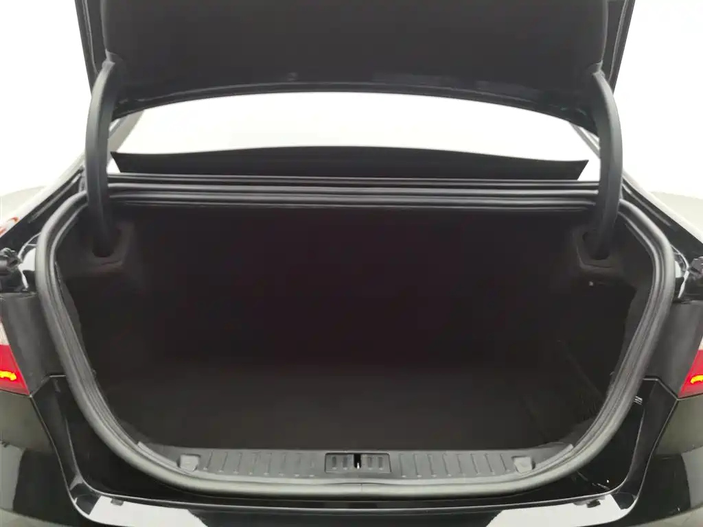 FORD TAURUS 2017