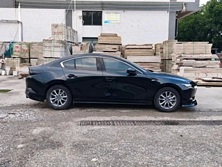 MAZDA 3 AXELA  2021 YEAR 2.0L AUTOMATIC  EDITION 2021