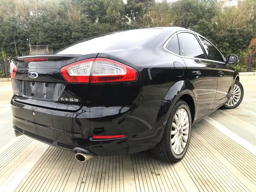 FORD MONDEO - WINNER 2010