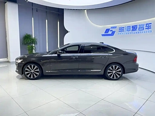 VOLVO S90 2022