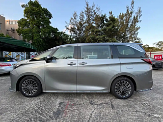 LEXUS LM  2023 YEAR 500H  SEATS  EDITION 2023