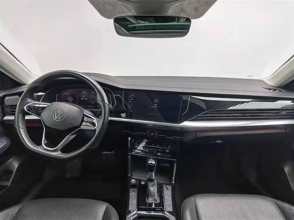 VOLKSWAGEN PASSAT 2022