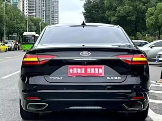 FORD TAURUS 2019