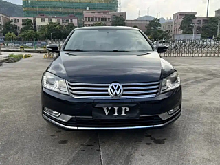 VOLKSWAGEN MAGOTAN 2012