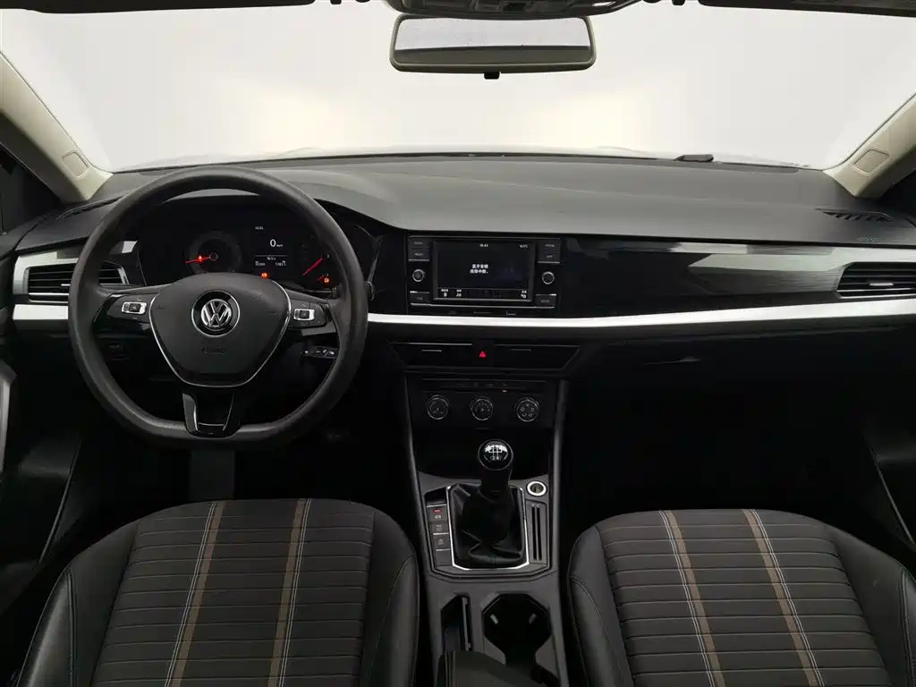 VOLKSWAGEN LAVIDA 2020