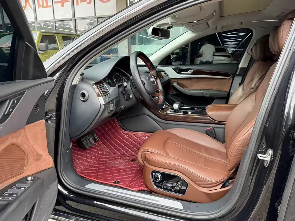 AUDI A8 2014