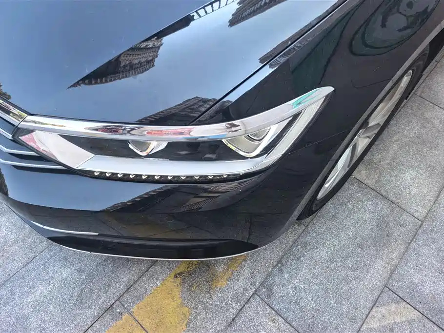VOLKSWAGEN MAGOTAN 2019
