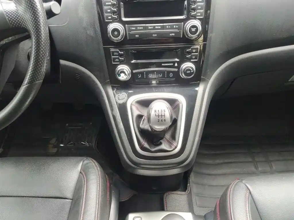 HAVAL H6 2015