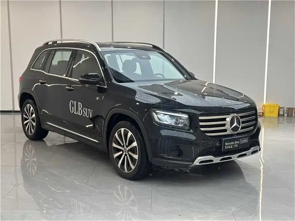 MERCEDES BENZ GLB 2024