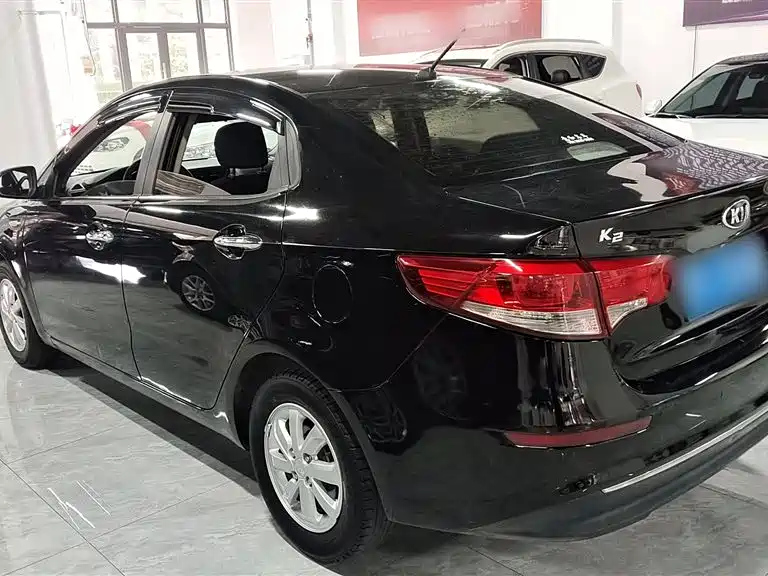 KIA K2 2015