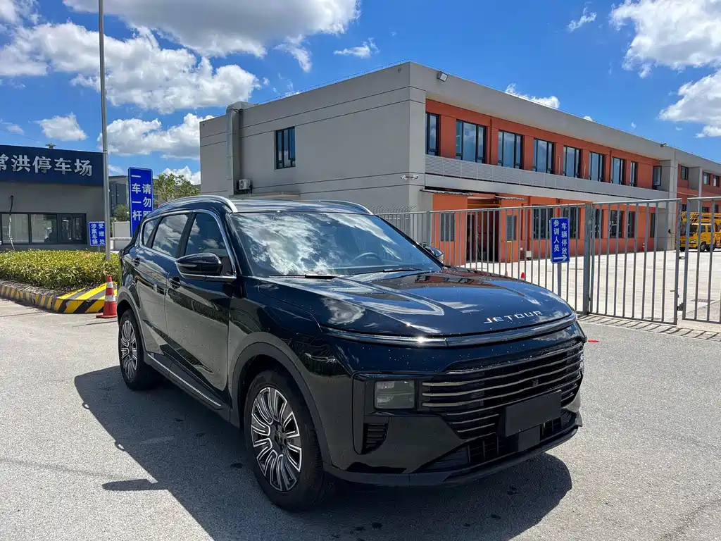 JETOUR X70 PLUS 2025