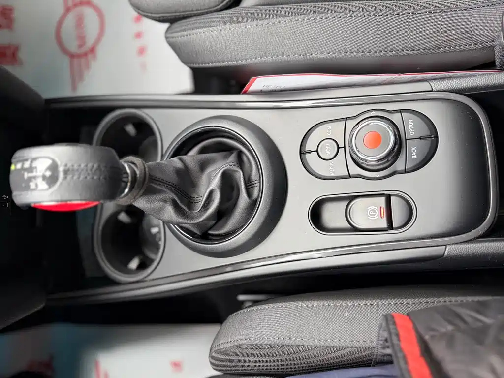 MINI COUNTRYMAN 2019