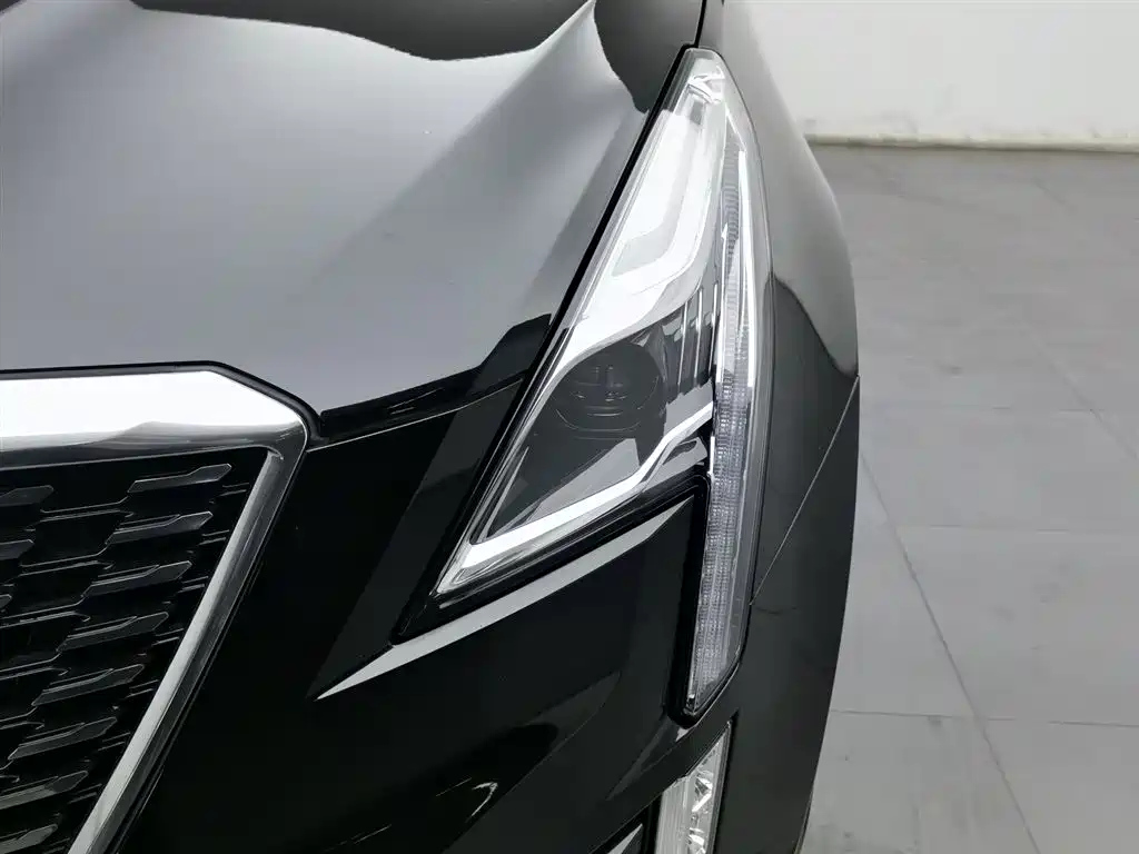 CADILLAC XT5 2022