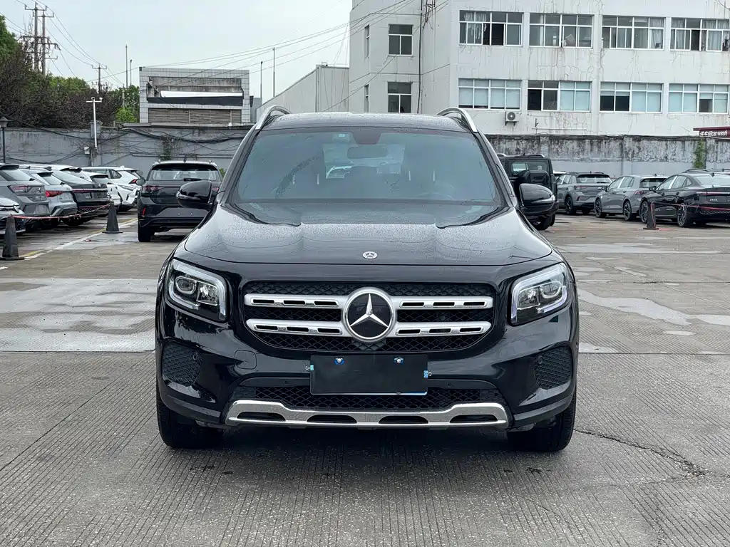 MERCEDES BENZ GLB 2021