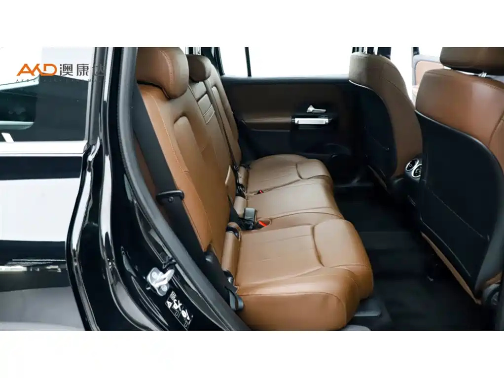 MERCEDES BENZ GLB 2024