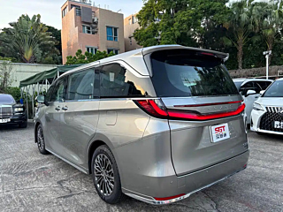 LEXUS LM  2023 YEAR 500H  SEATS  EDITION 2023