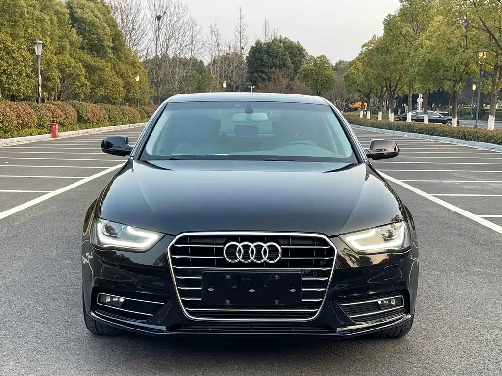 AUDI A4L 2015
