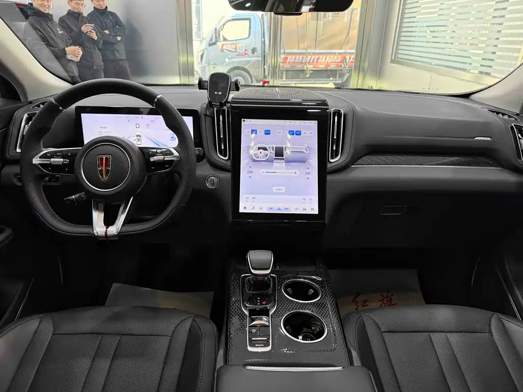 HONGQI HS3 PHEV 2025