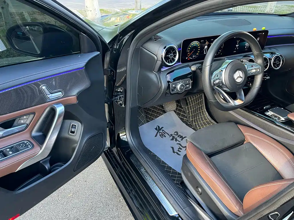 MERCEDES BENZ A-CLASS 2019