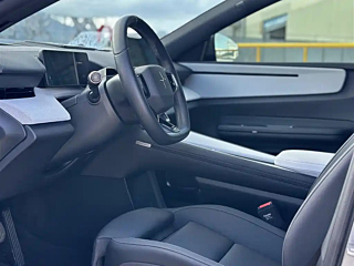 POLESTAR 4  2024 YEAR  STANDARD RANGE PLUS & 2024