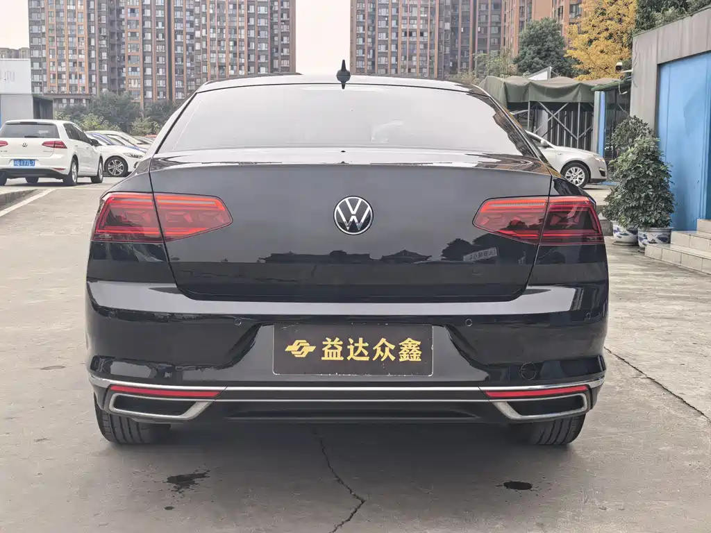 VOLKSWAGEN MAGOTAN 2020