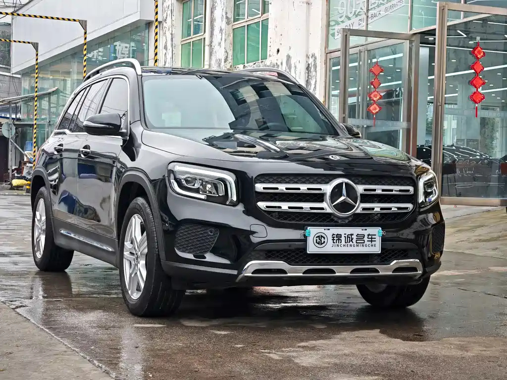MERCEDES BENZ GLB 2023