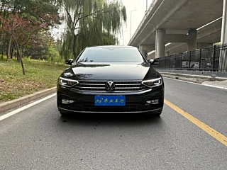 VOLKSWAGEN MAGOTAN 2023