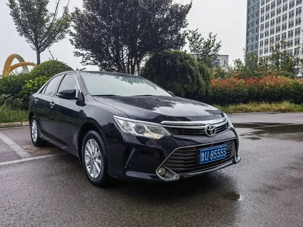 TOYOTA CAMRY 2015