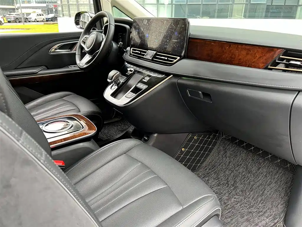 HONGQI HQ9 2023
